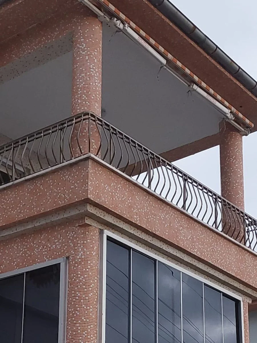 Cam balkon uygulaması — Edremit